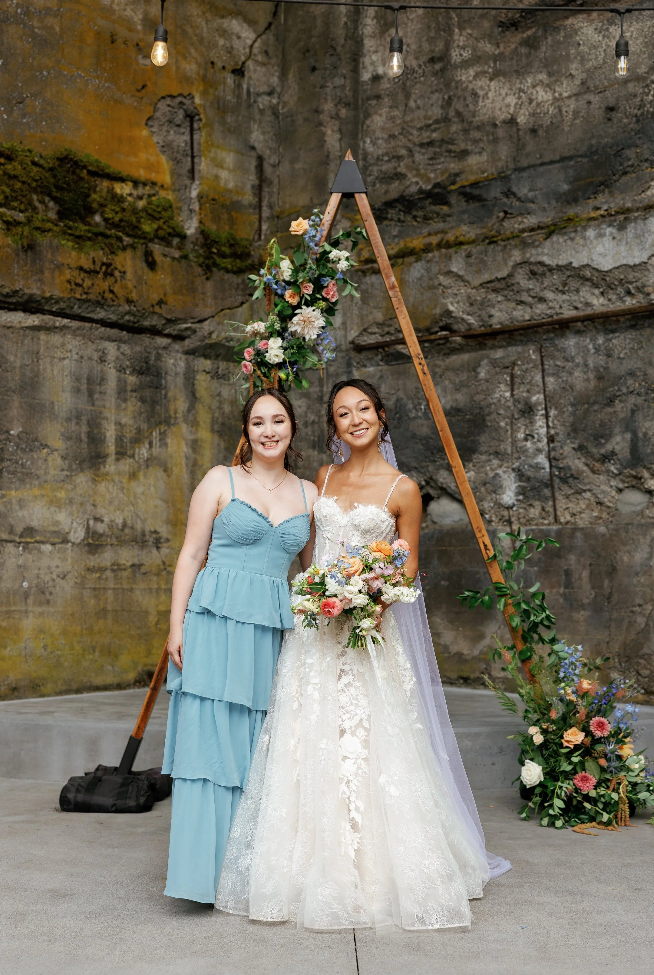 The_Ruins_Hood_River_Oregon_Wedding_Megan_VanDoran_Photography-138.jpg