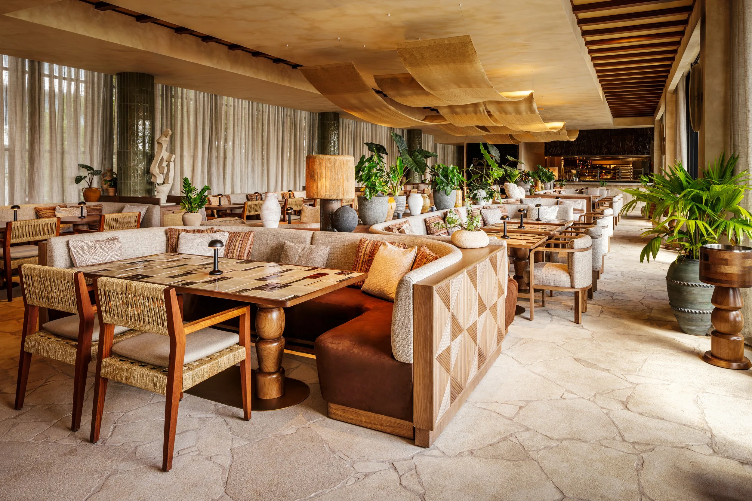 WHATNOW - Riviera Dining Group Redefines Riverfront Nightlife With The Opening Of CASA NEOS Lounge And A Members-Only Rooftop