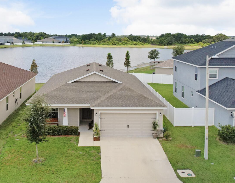 Beautiful Shore Acres 4 bedroom 2 bathroom home - front view