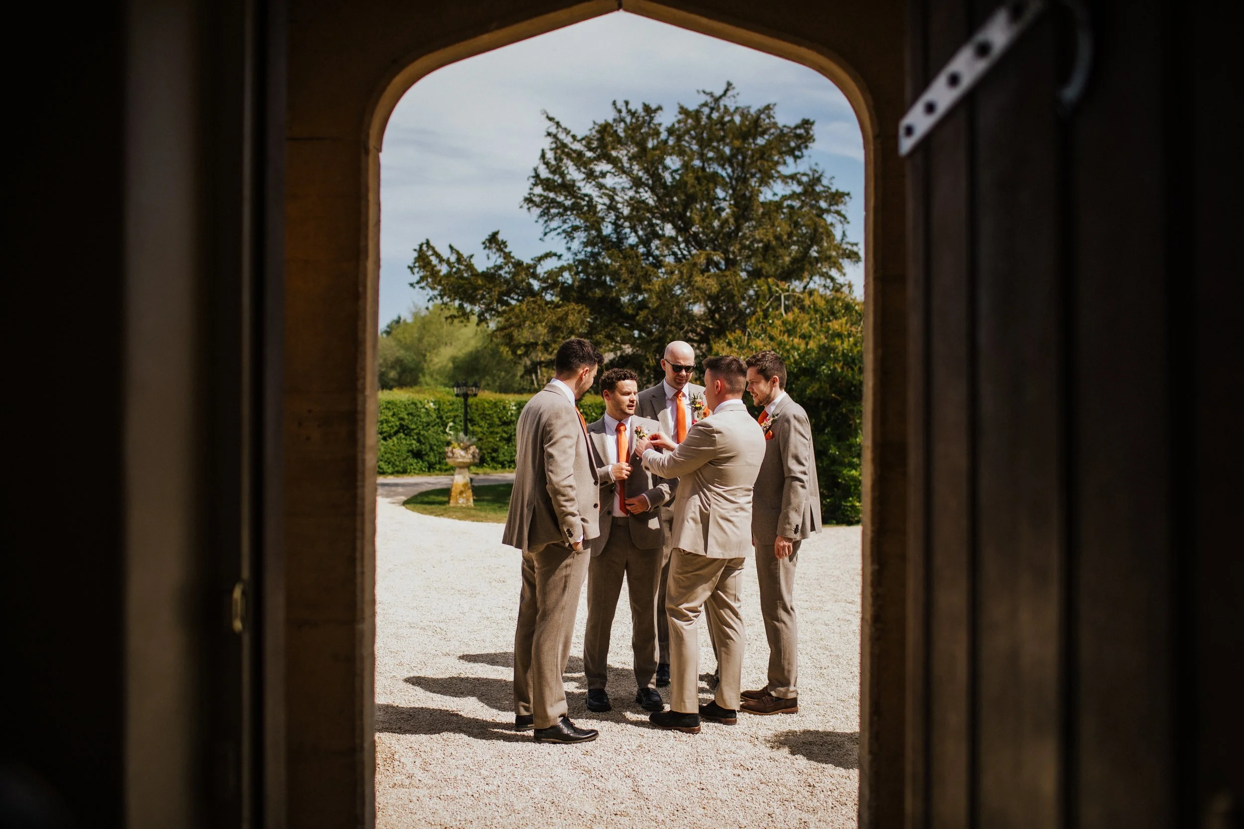 binkynixonphotography_b&t_wed128.jpg