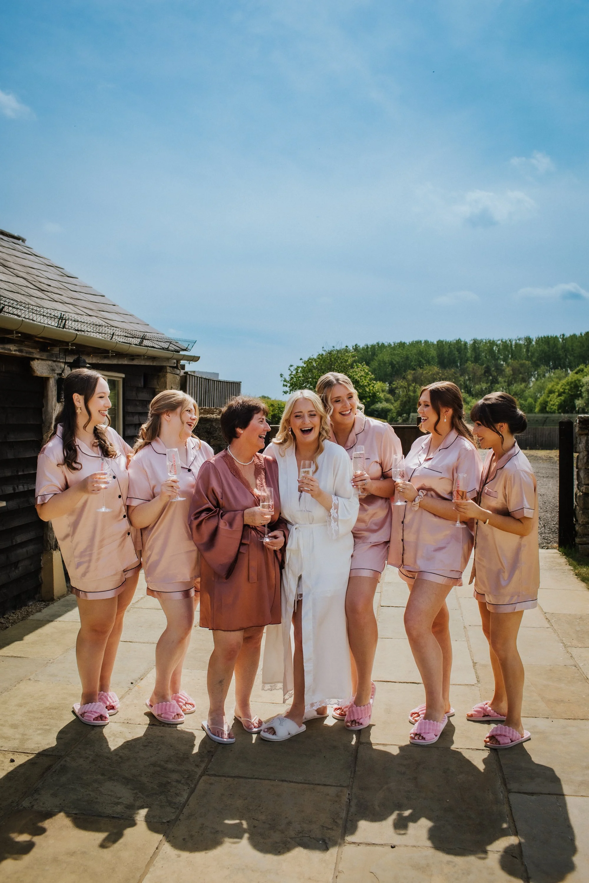 binkynixonphotography_b&t_wed156.jpg