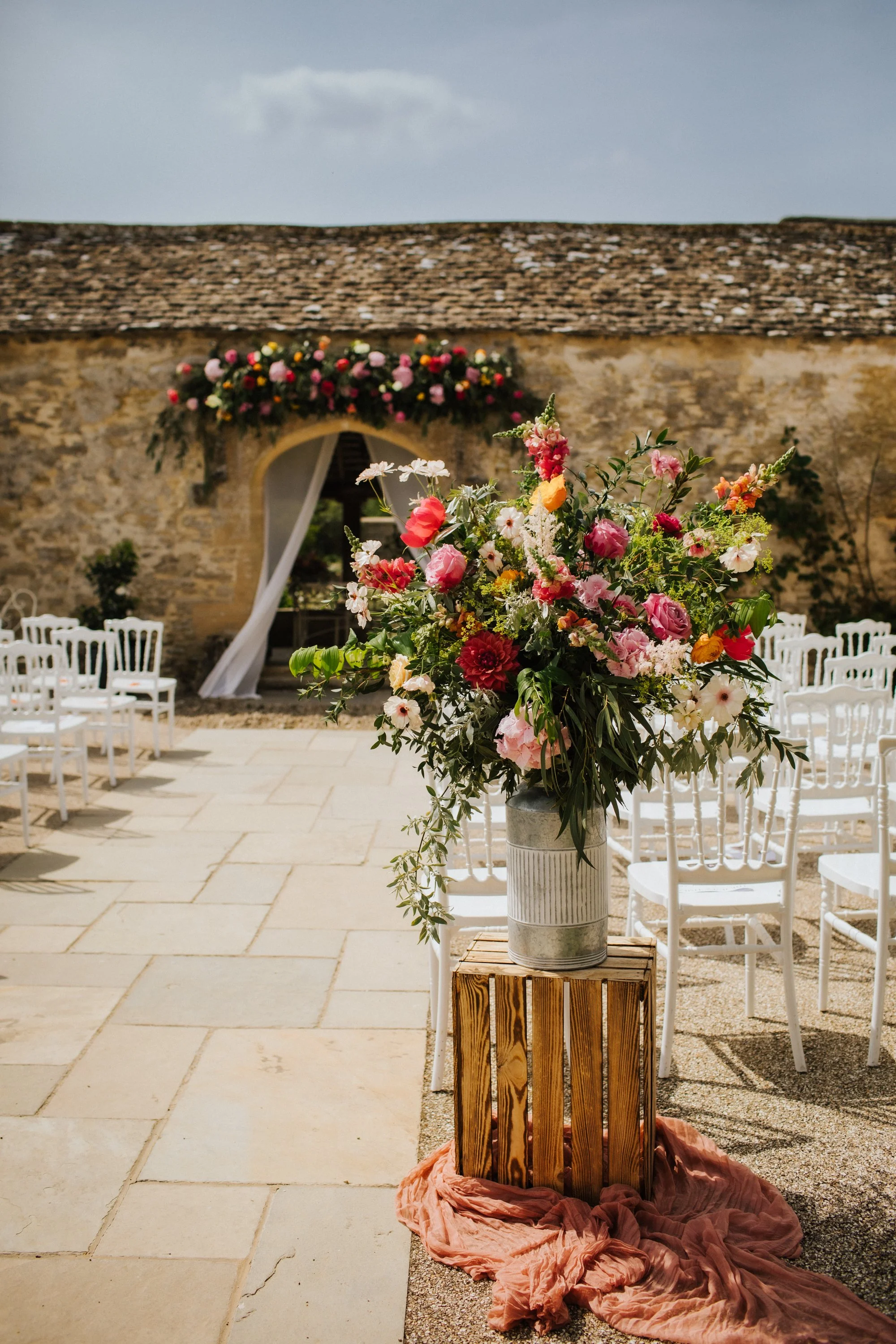 binkynixonphotography_b&t_wed200.jpg