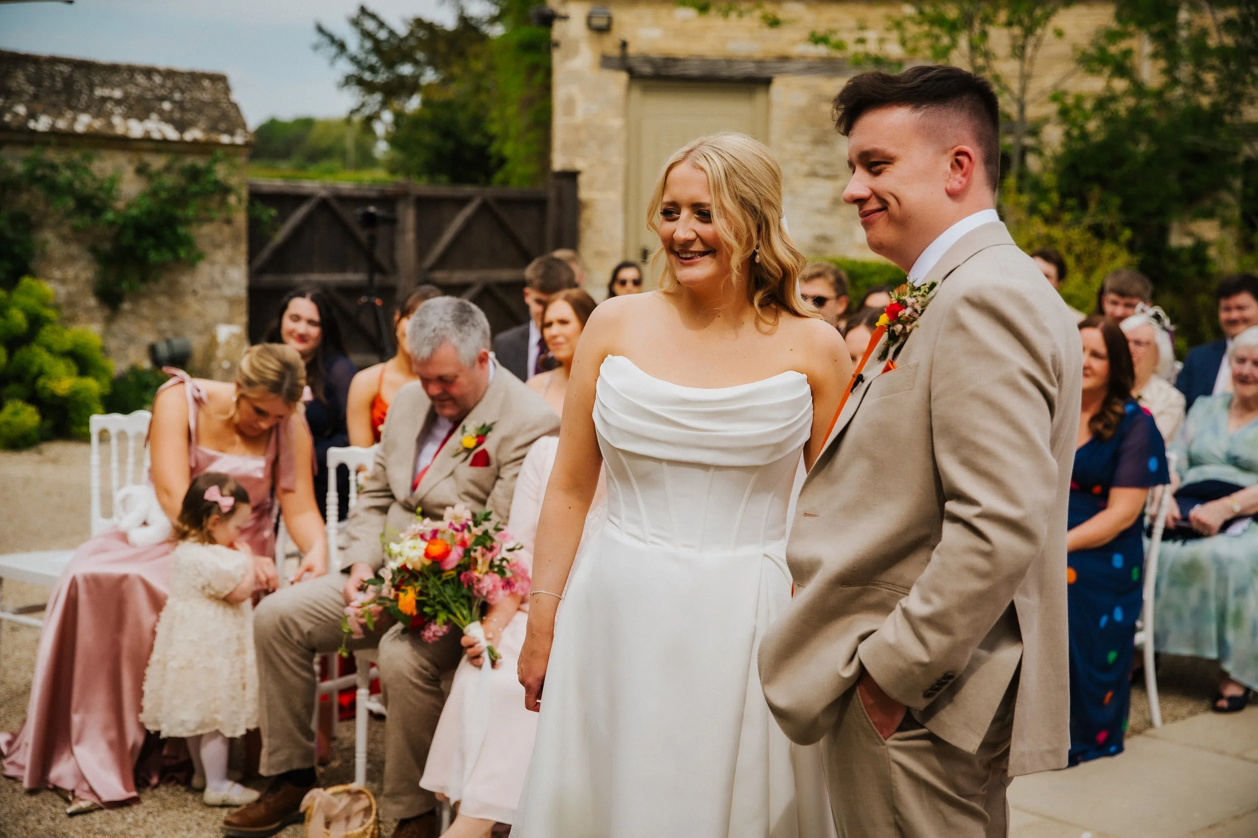 binkynixonphotography_b&t_wed289.jpg