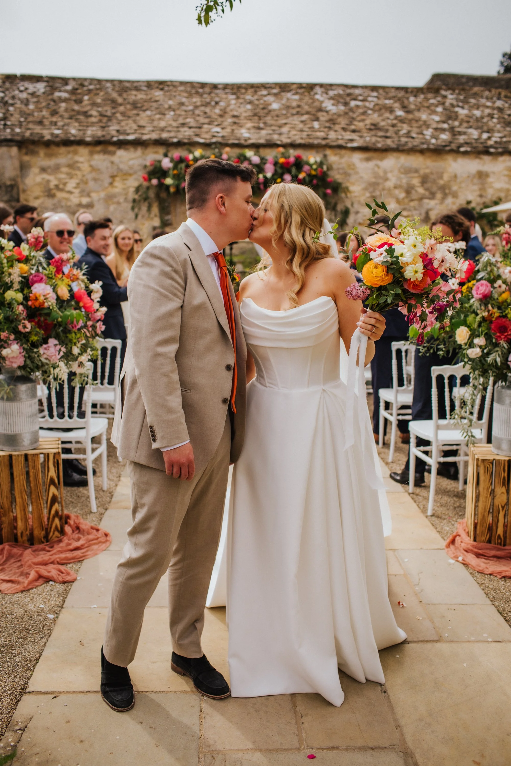 binkynixonphotography_b&t_wed332.jpg