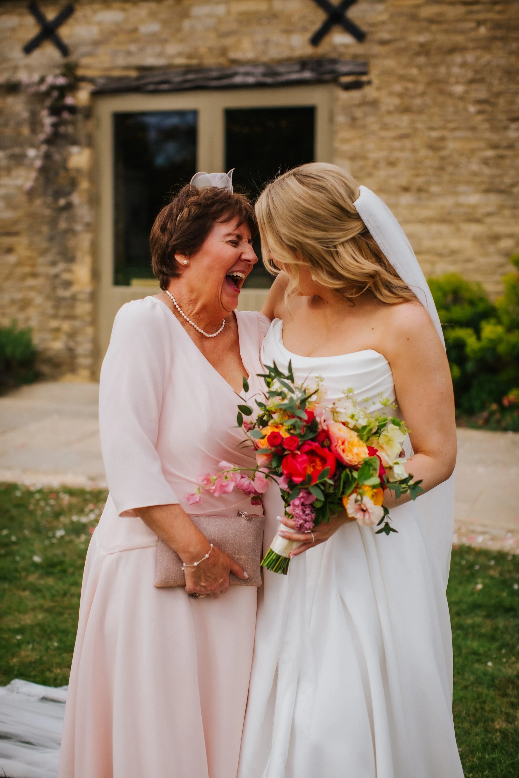 binkynixonphotography_b&t_wed496.jpg