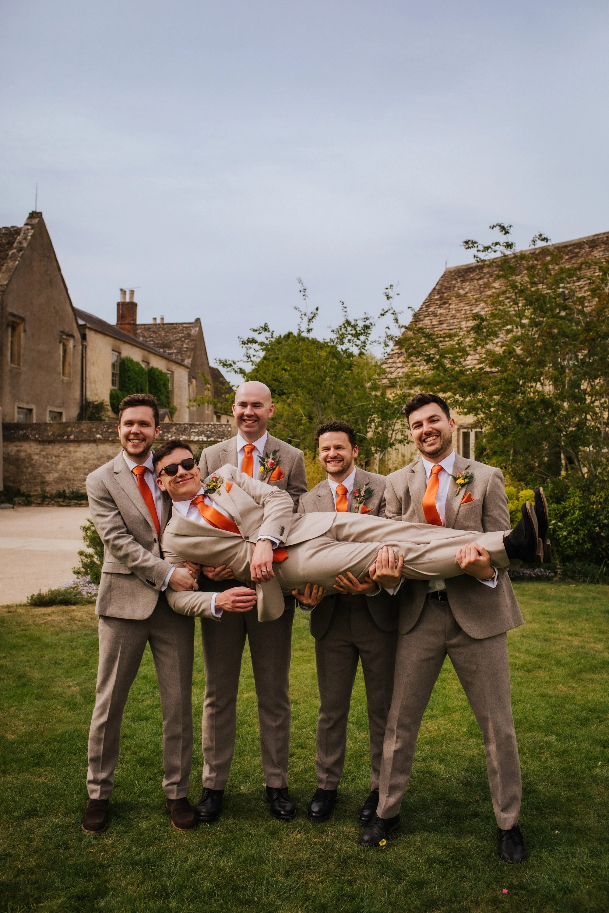 binkynixonphotography_b&t_wed490.jpg