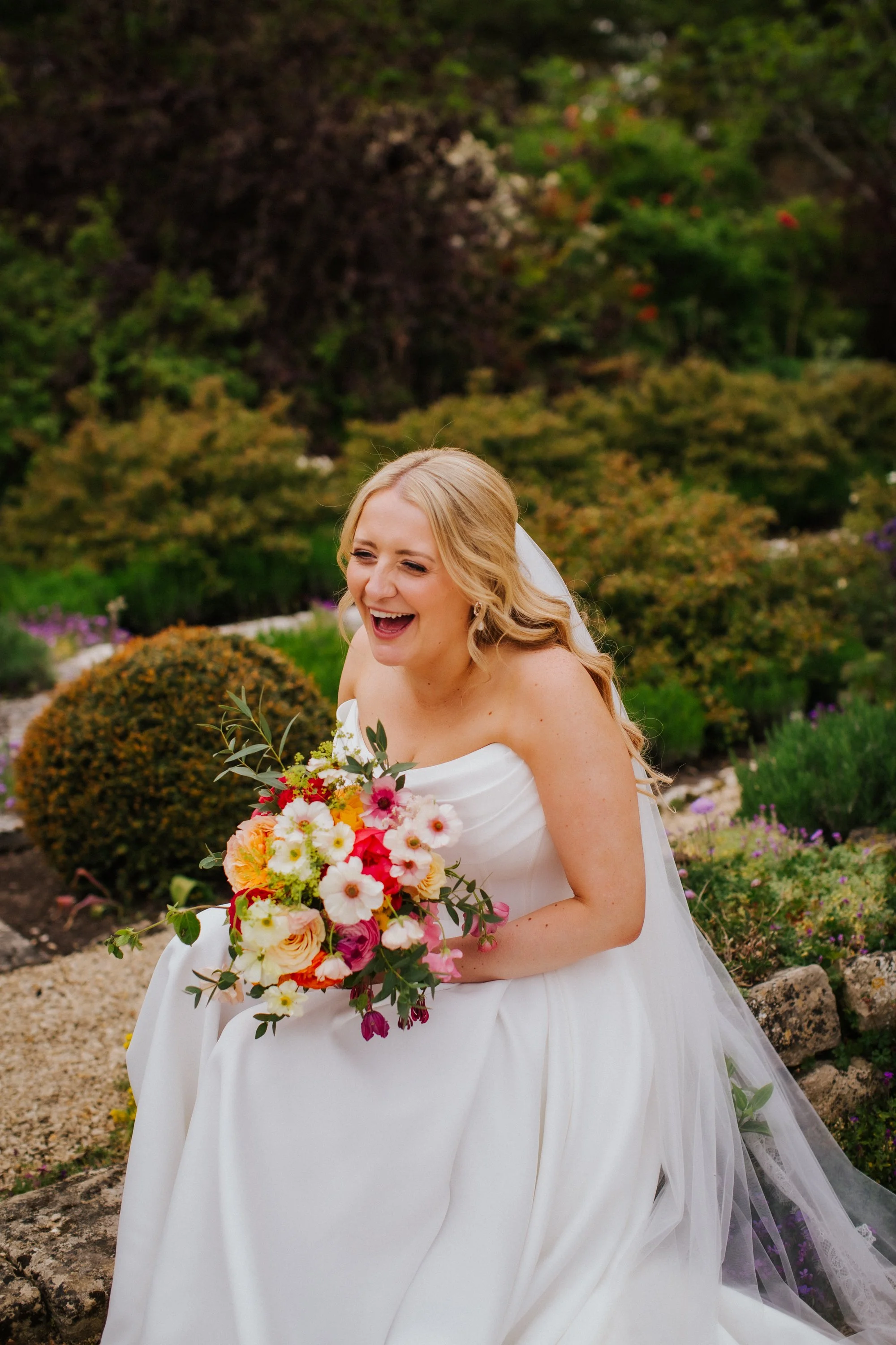 binkynixonphotography_b&t_wed525.jpg