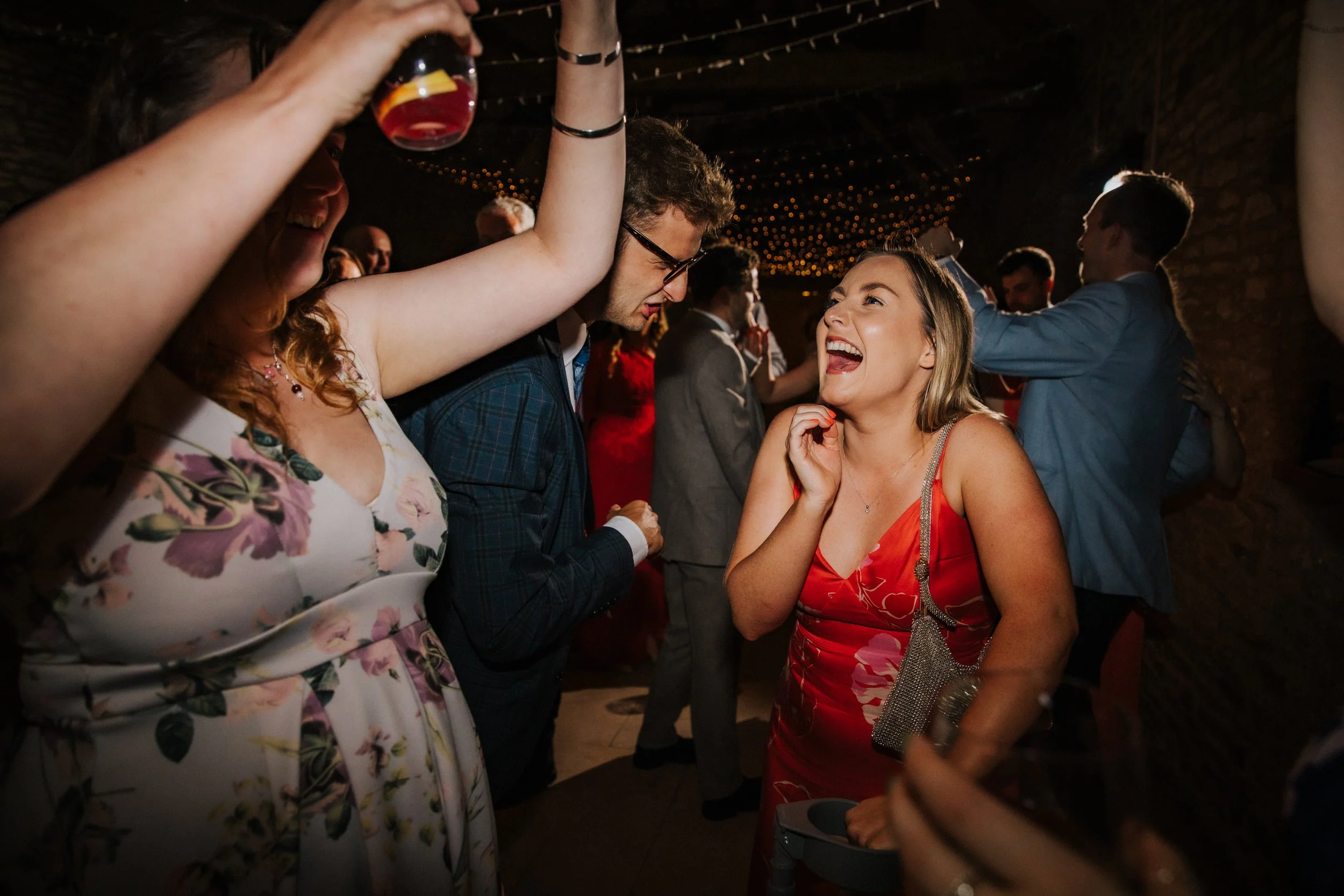 binkynixonphotography_b&t_wed743.jpg