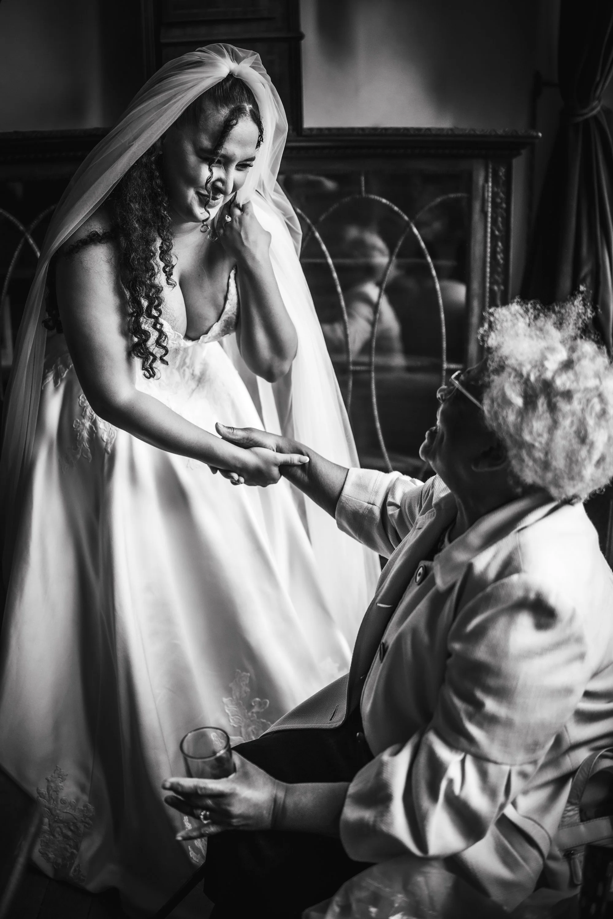 binkynixonphotography_e&s_wed357.jpg