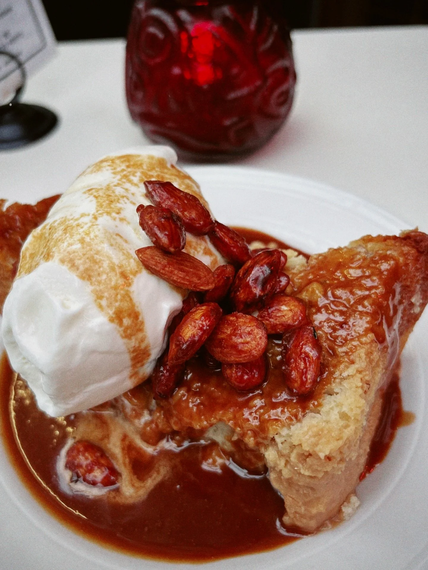 Stinky Toffee Banana Bread | banana bread, miso caramel, candied almonds, flor di latte gelato
Ice Breaker | rosaluna mezcal, tequila, luxardo del santo, lime, agave
Crespelle Cannaelloni | spinach, bechamel, marinara, mozzarella