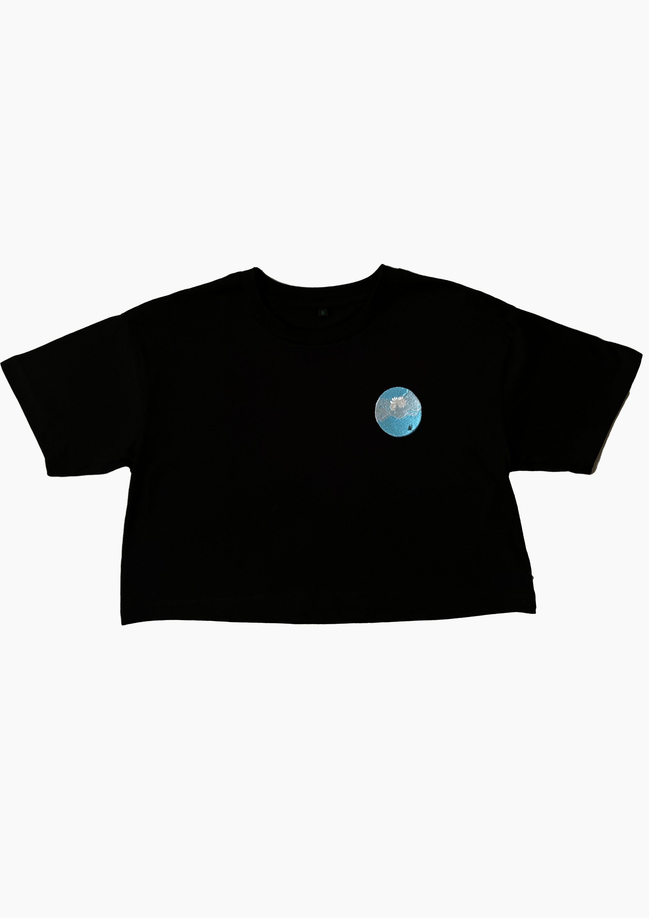black tee.jpg