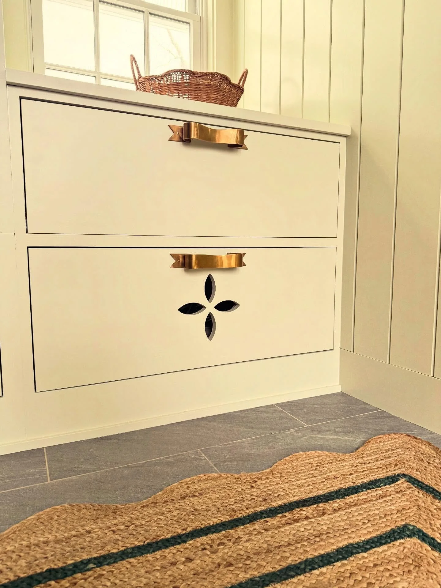 Love a reason to celebrate green 💚 

Green is restorative, nature&rsquo;s neutral, a symbol of good health and luck 🍀 

We all could use a little more of those things as of late. I love when you feel like you can breathe easy when walking into a sp