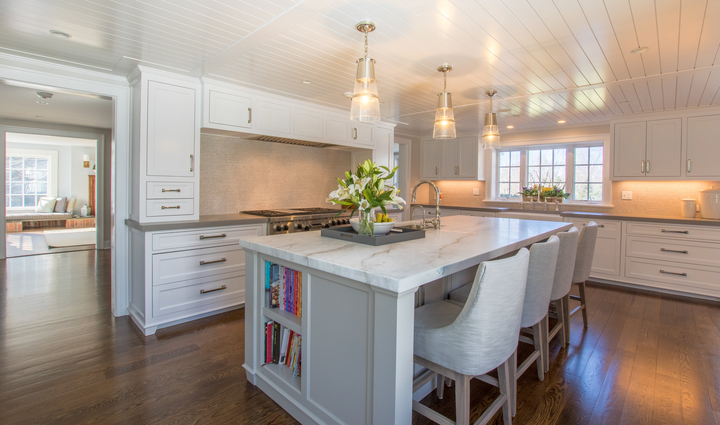 Titus Built - Center Island Kitchen with Seating