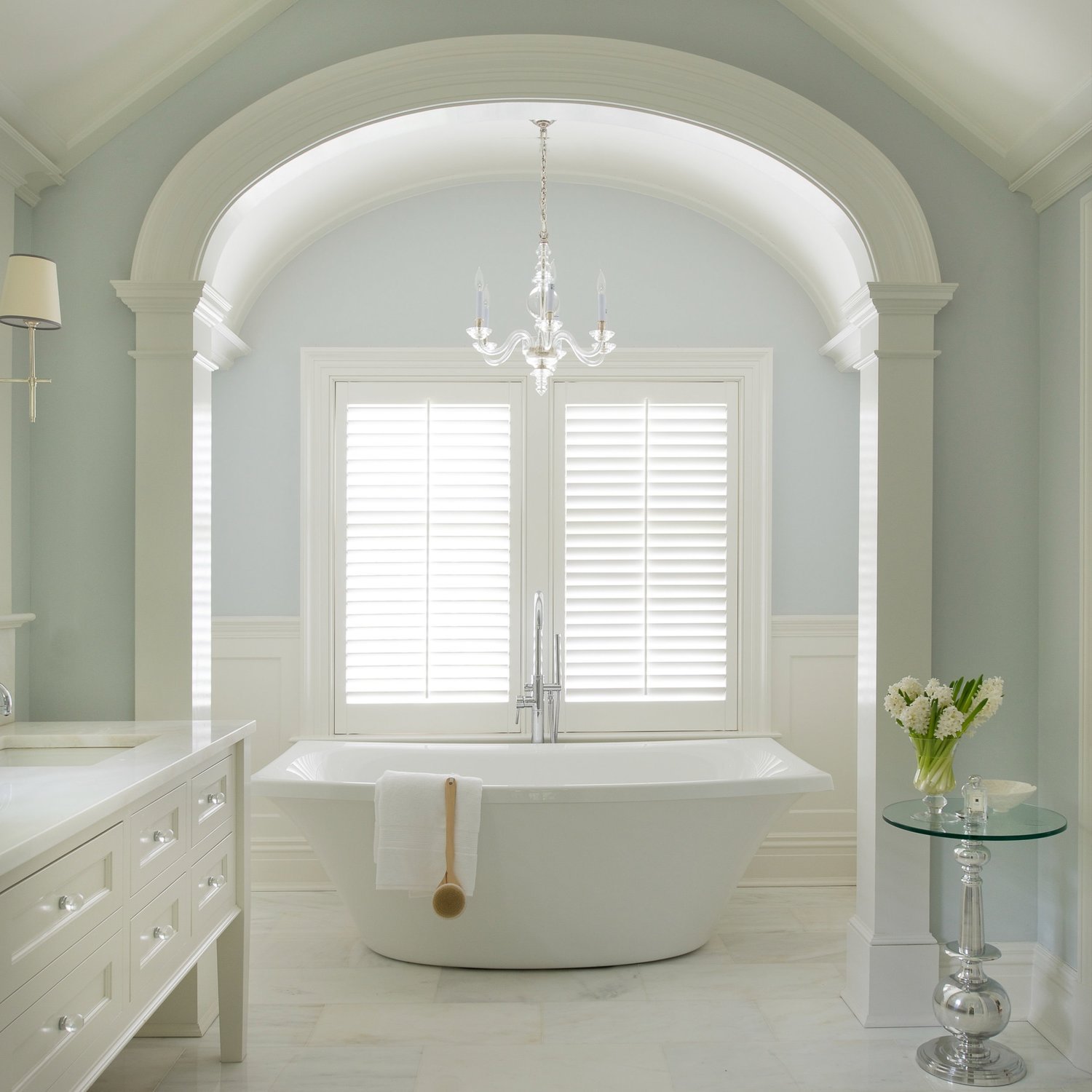 Titus Built - Stand Alone Bathtub Enclosed in Archway