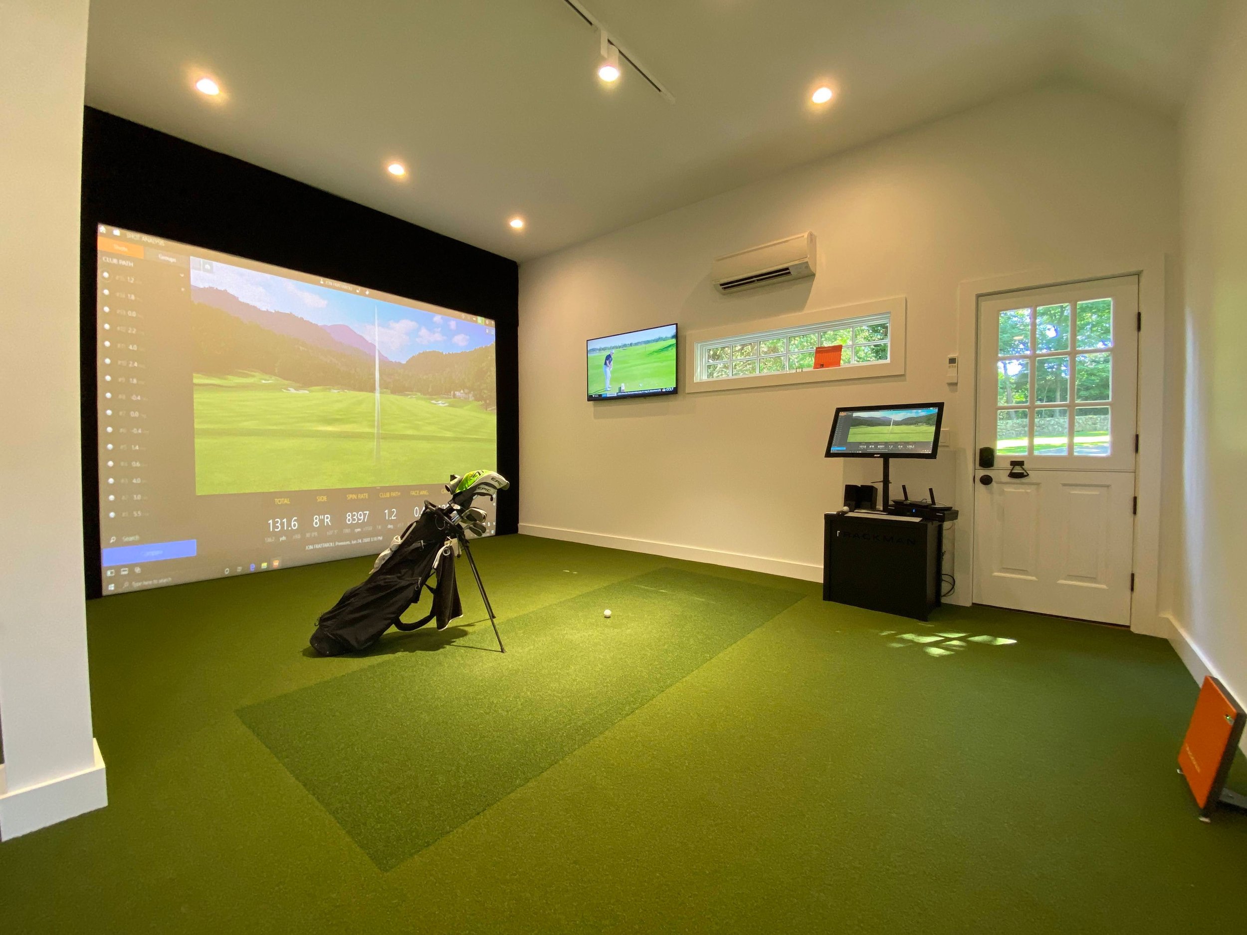 Titus Built - Indoor Golf Simulator