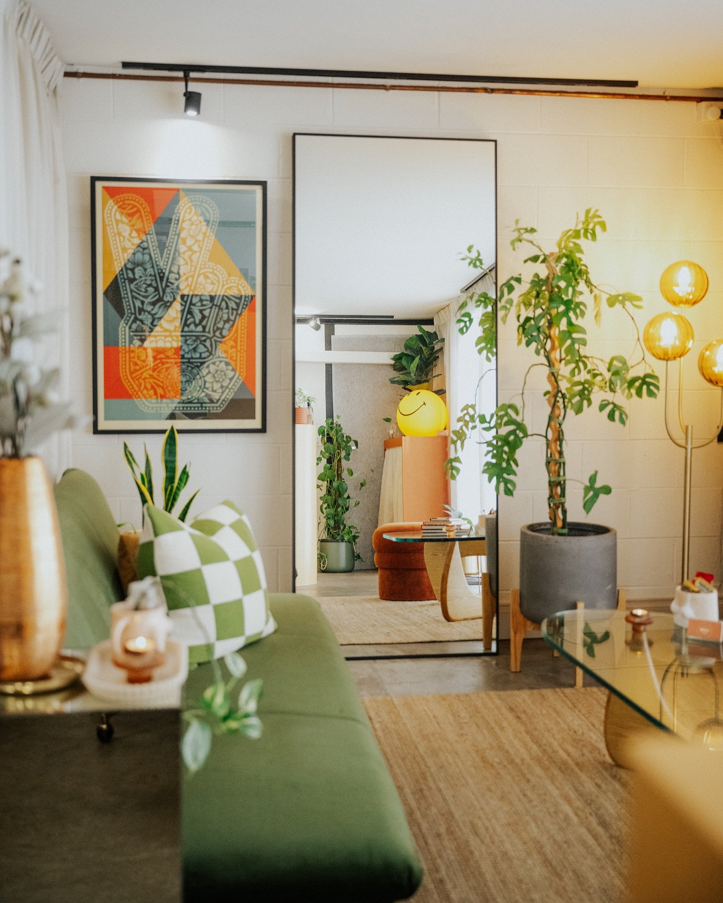 just a little slice, of our little slice 🍰

we recently had the pleasure of a visit from oh so lovely @michelleghunder ~ thank you so much for capturing our humble little abode! 🫶🏼
