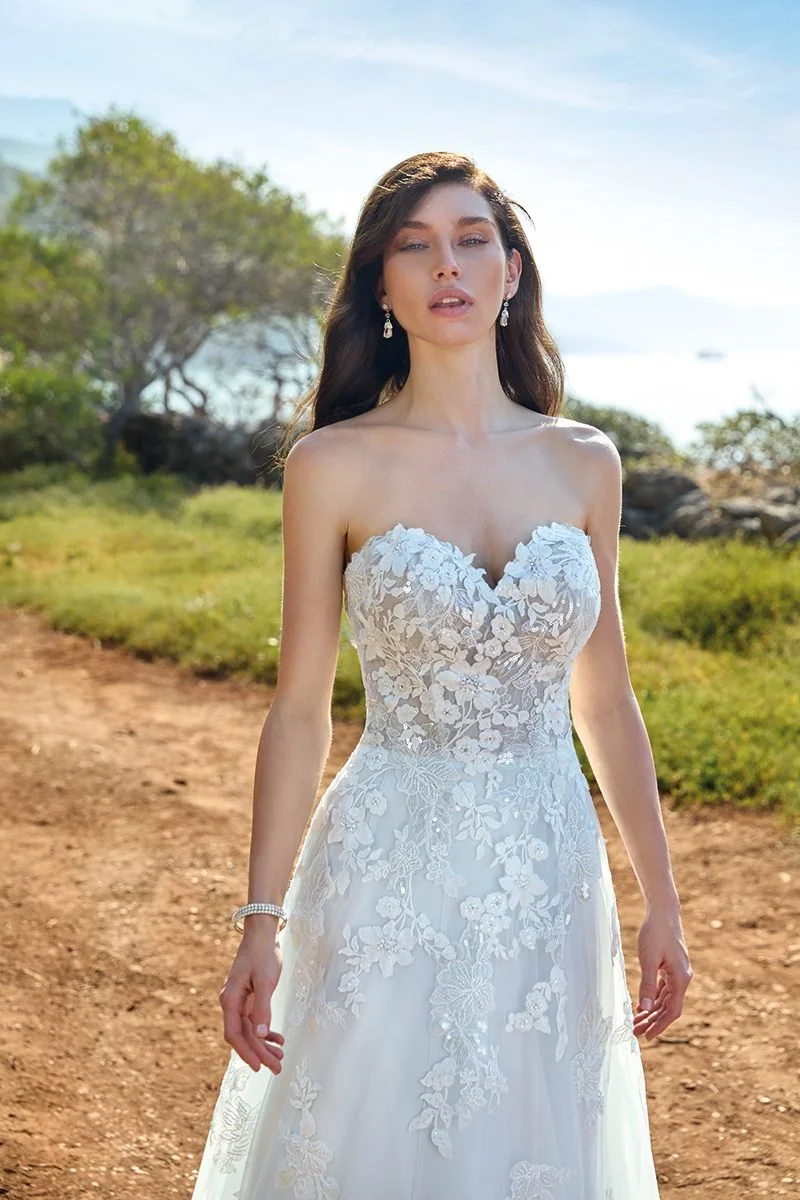 Federica - Front Close 