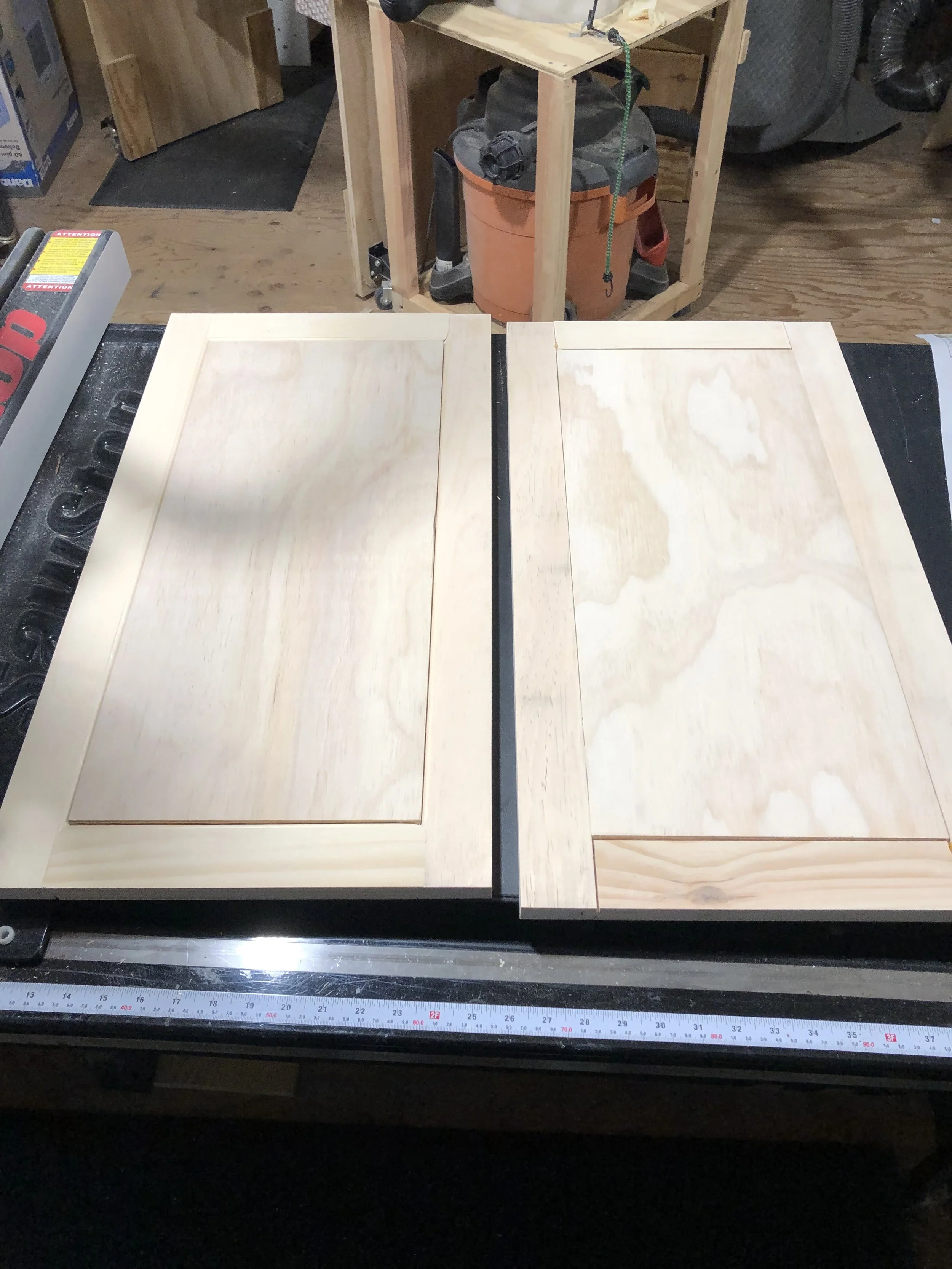 left door front , right door back