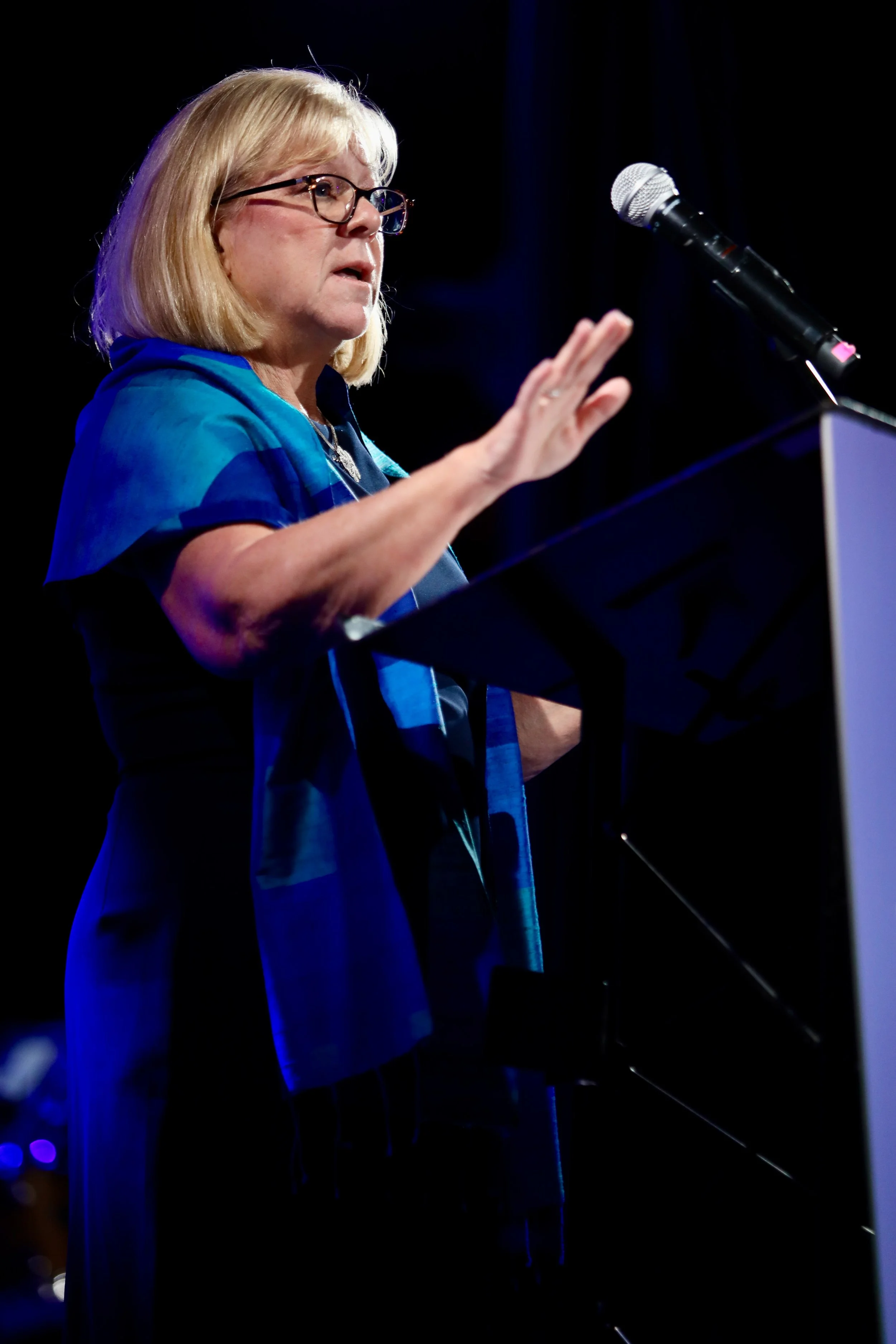 Cathy Bendall accepting the Theater Service Award