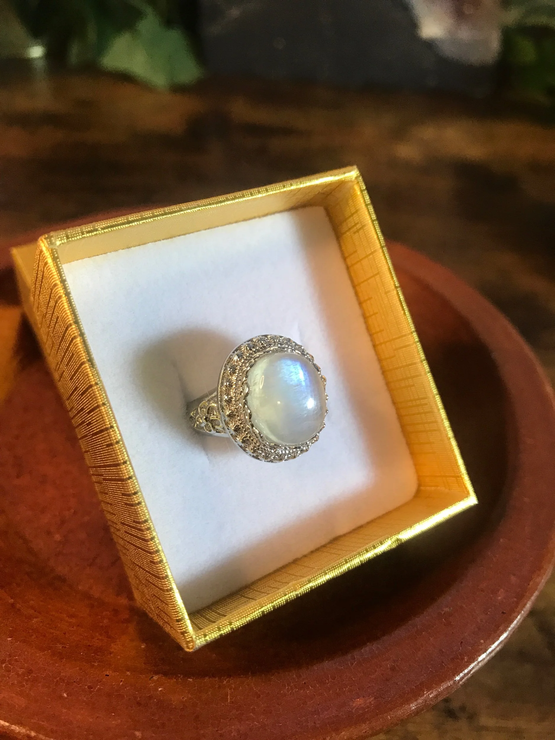 Flashy Moonstone Ring