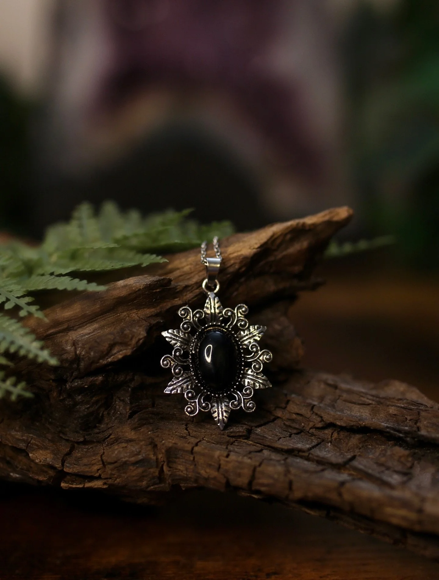 🖤 𝓟𝓻𝓸𝓽𝓮𝓬𝓽 𝓨𝓸𝓾𝓻 𝓔𝓷𝓮𝓻𝓰𝔂 🖤
Protect your sacred energy by shielding your aura with this captivating Obsidian pendant, ideal for the empathic soul&rsquo;s journey ✨

🌟 New arrivals have just landed and are ready to be packed with inten