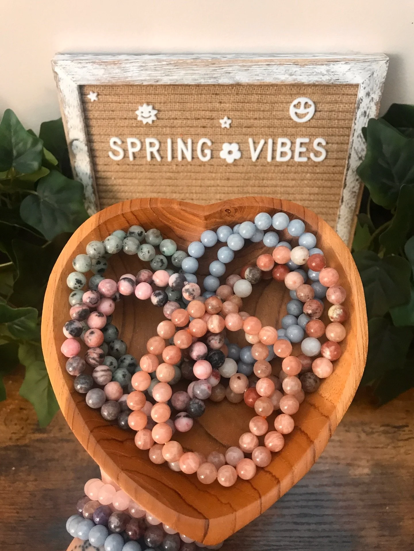 🌸 𝚂𝚙𝚛𝚒𝚗𝚐 𝚅𝚒𝚋𝚎𝚜 🌸
Sweet spring treasures have landed on the website!  Browse a selection of cutie carvings &amp; bracelet arm candy ready to uplift you into the spring season! ✨

Bracelets are 15% off until March 31st with code: 

🍭 BRAC