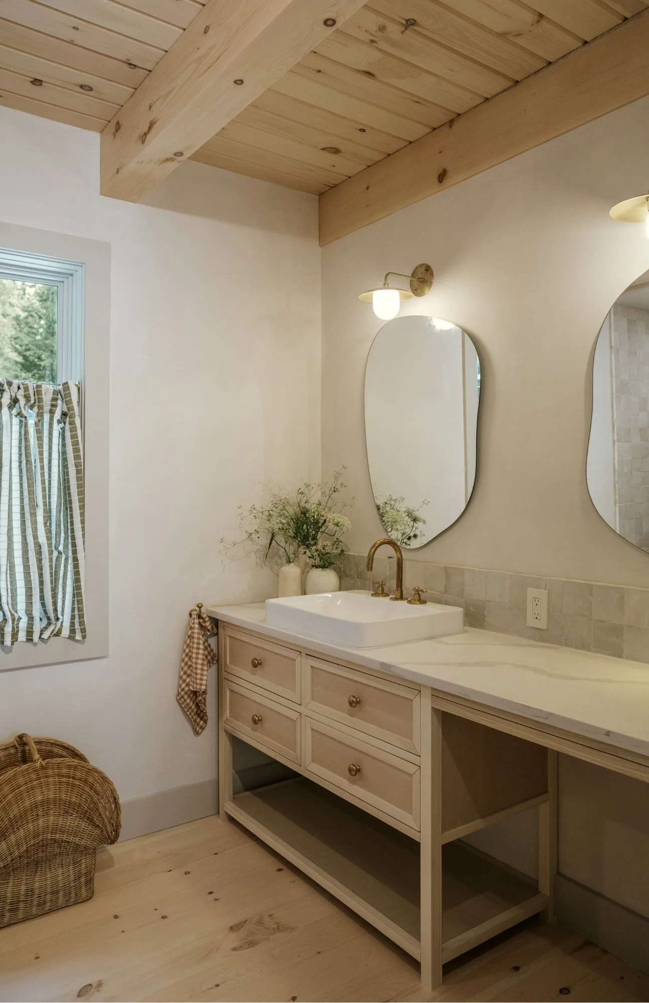 Homestedt Cabin 1-7.jpg