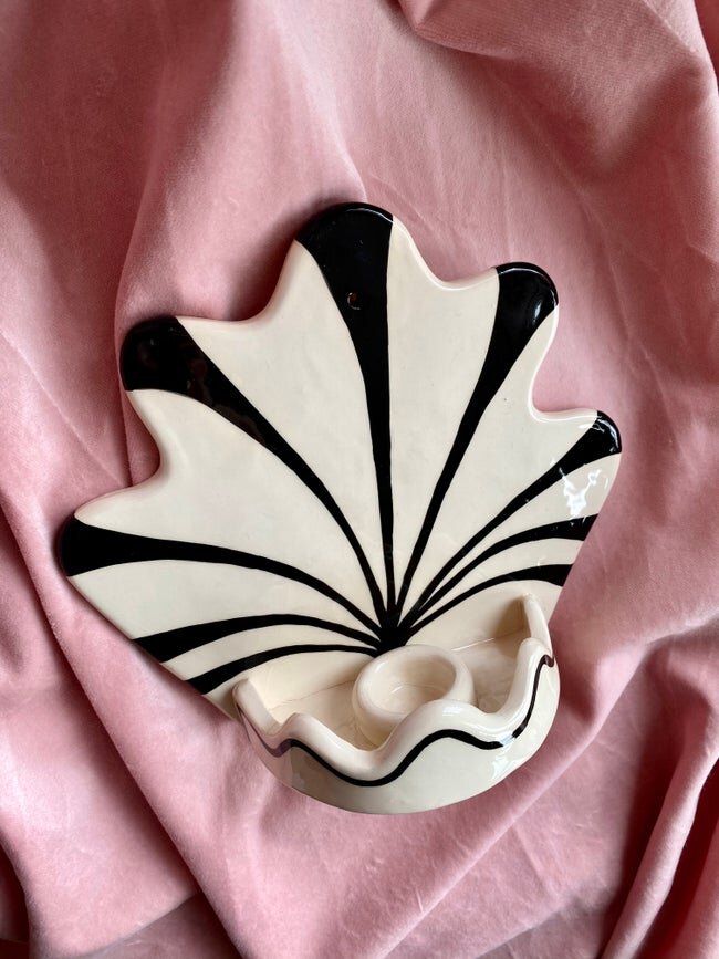 handmade Black and White stripe candleholder shell design