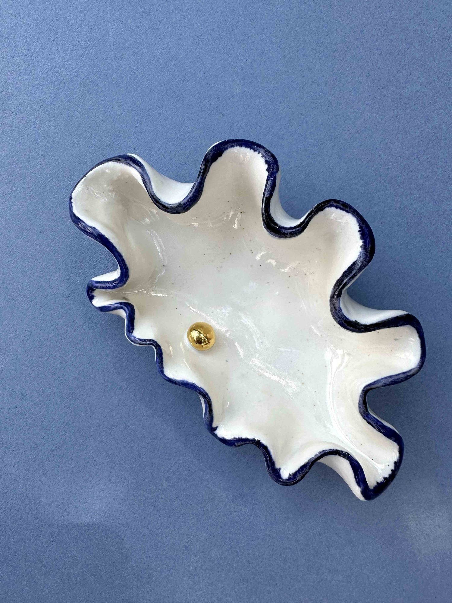 Oyster Shell Pinch Pot | Single main image 0