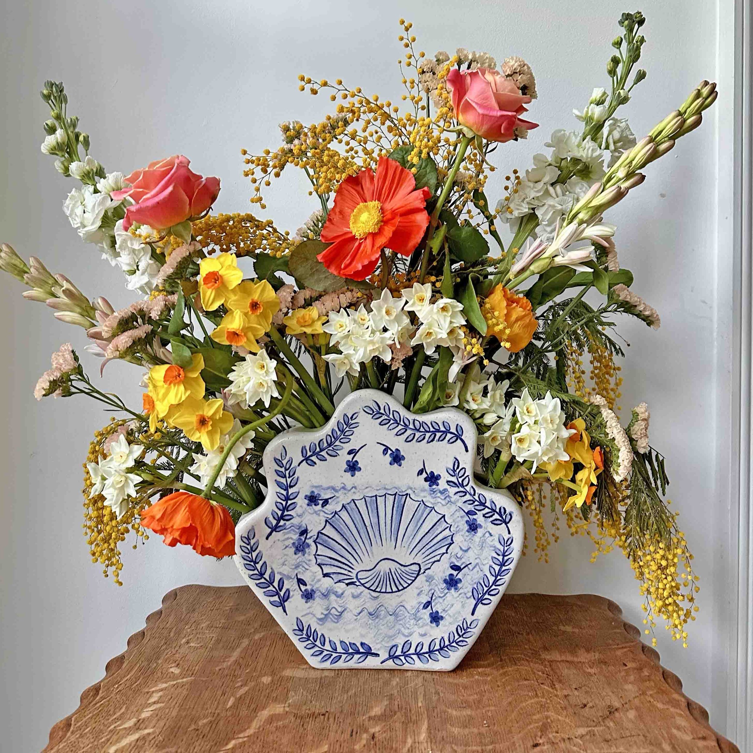 Venus shell tulip vase 4.jpg