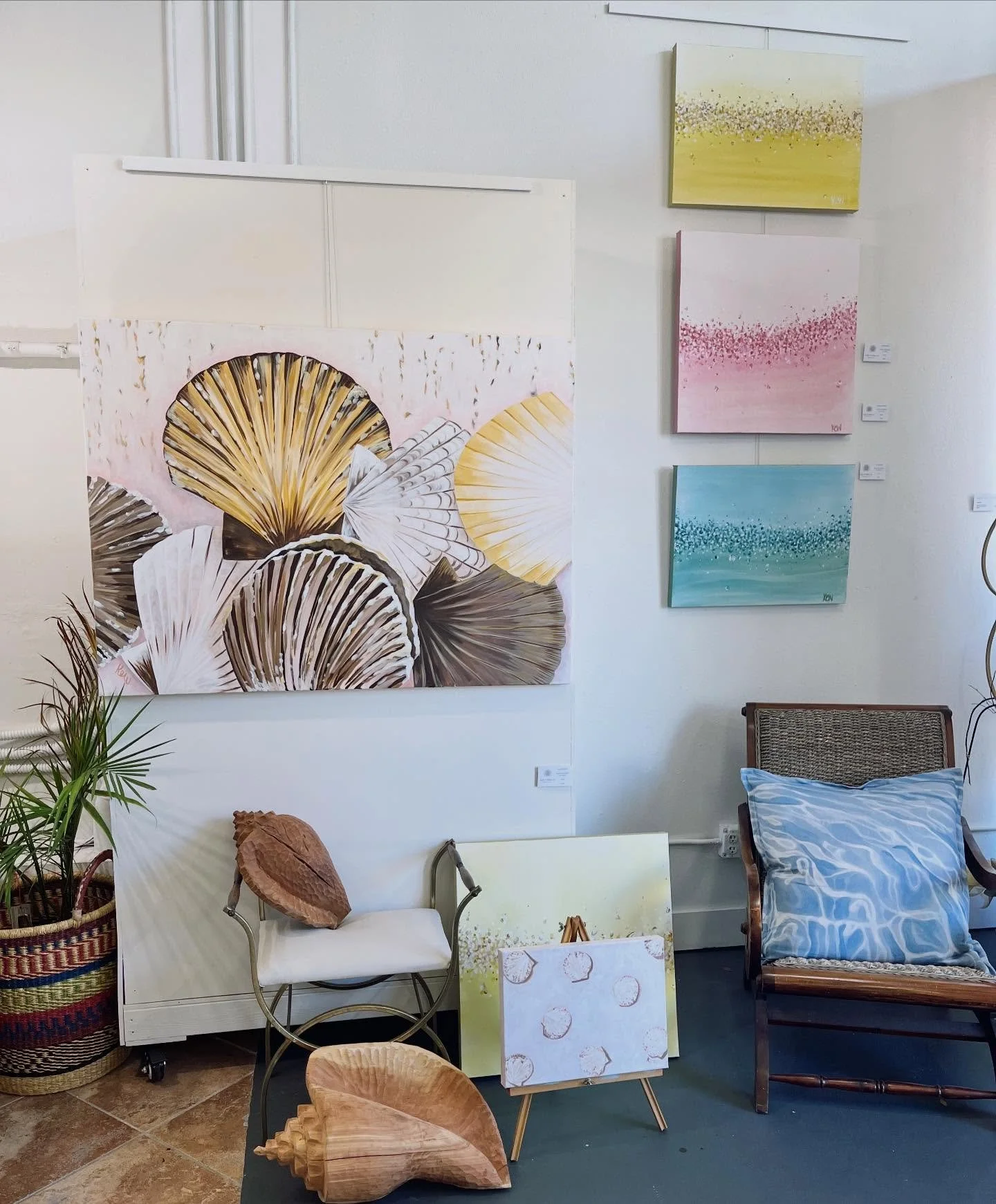 Shuffled some things around over @sarahsoulewebbstudios this morning! Sunrise Special was added to the mix☀️