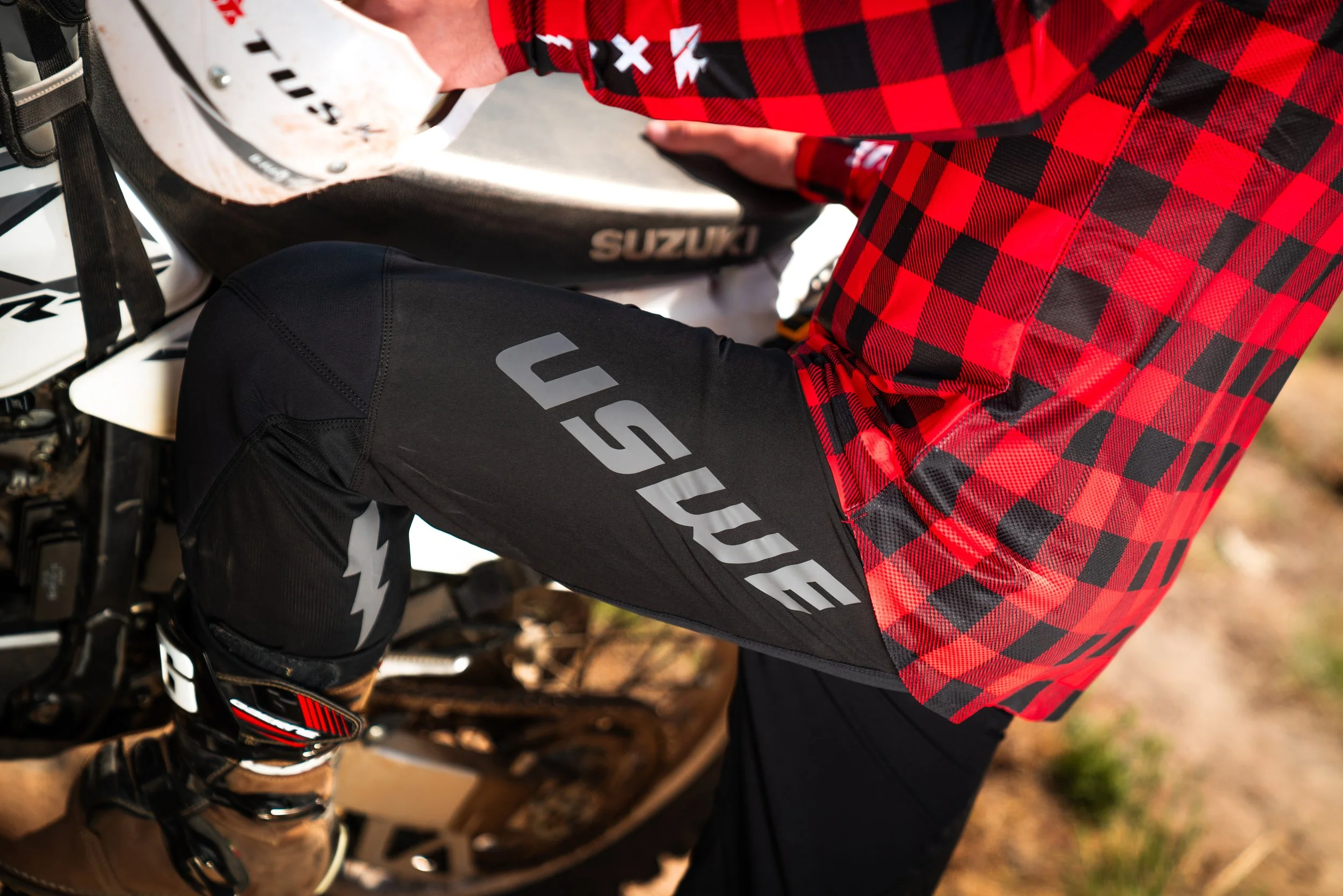 USWE Kalk Pant and Flannel Gersey.jpg