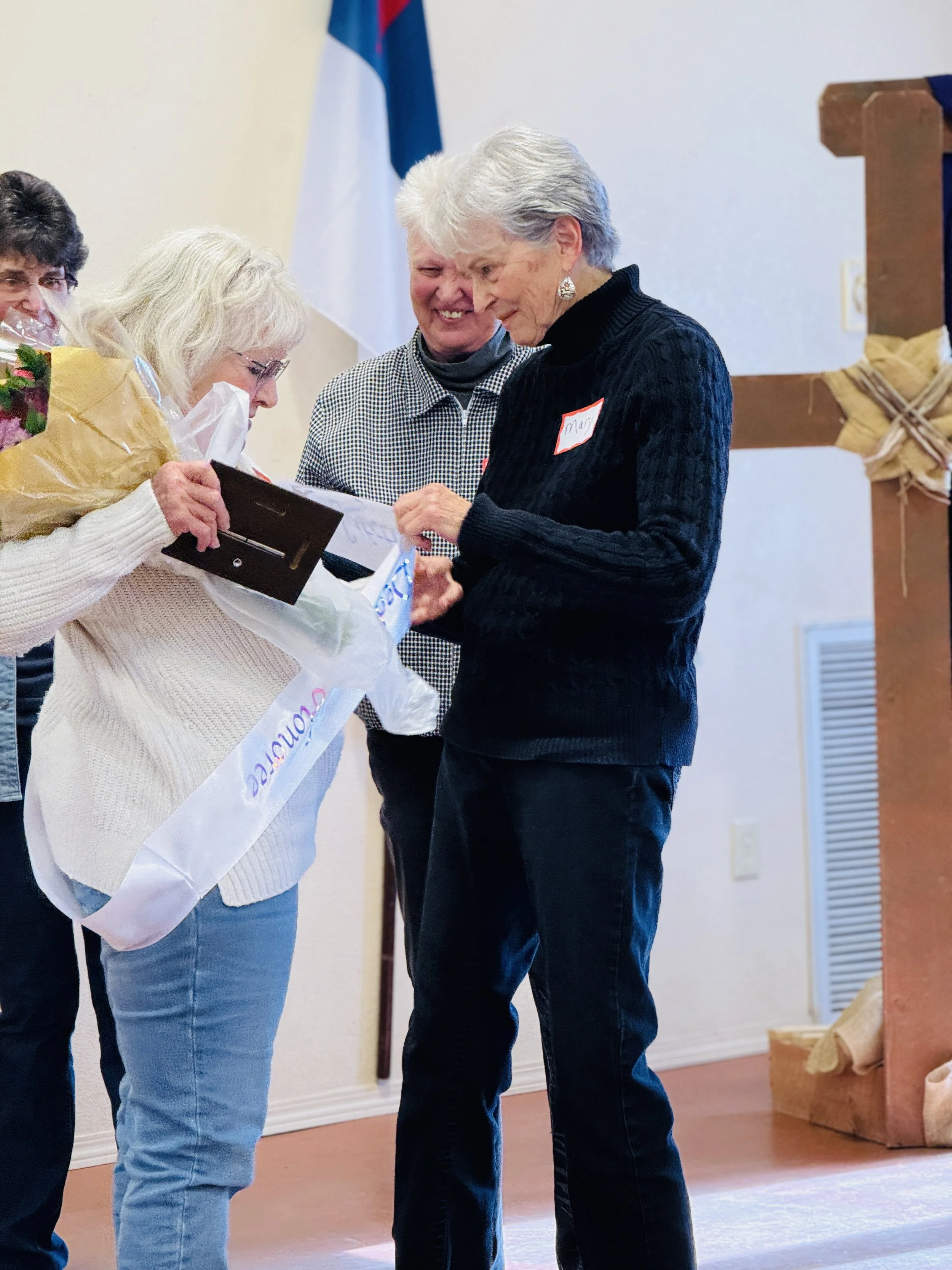 Pam , Mary, Kris D, and Kris V - Lifetime Award.jpg