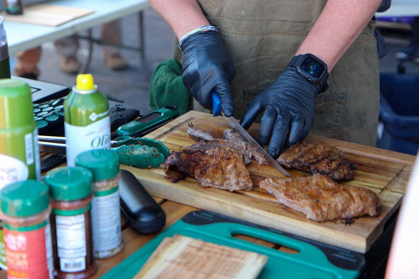 To show our appreciation for the community, we will be hosting a grilling event on Saturday, November 19th. Come by to see the Shaw grilling team in action! Food will be served from 11 a.m. to 2 p.m.! To show our Oxford giving spirit, please bring ca