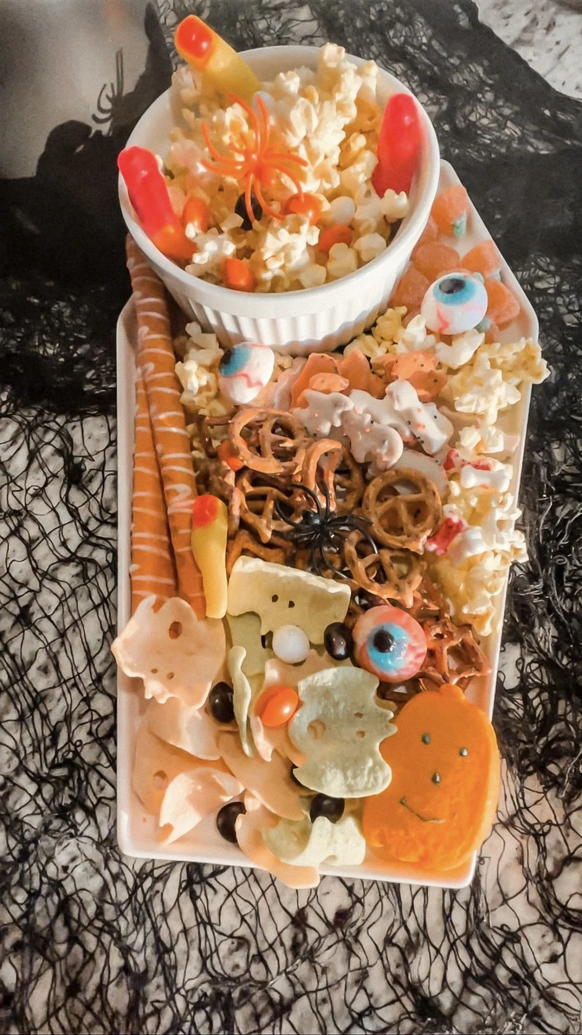 How to Make a Halloween Charcuterie Board