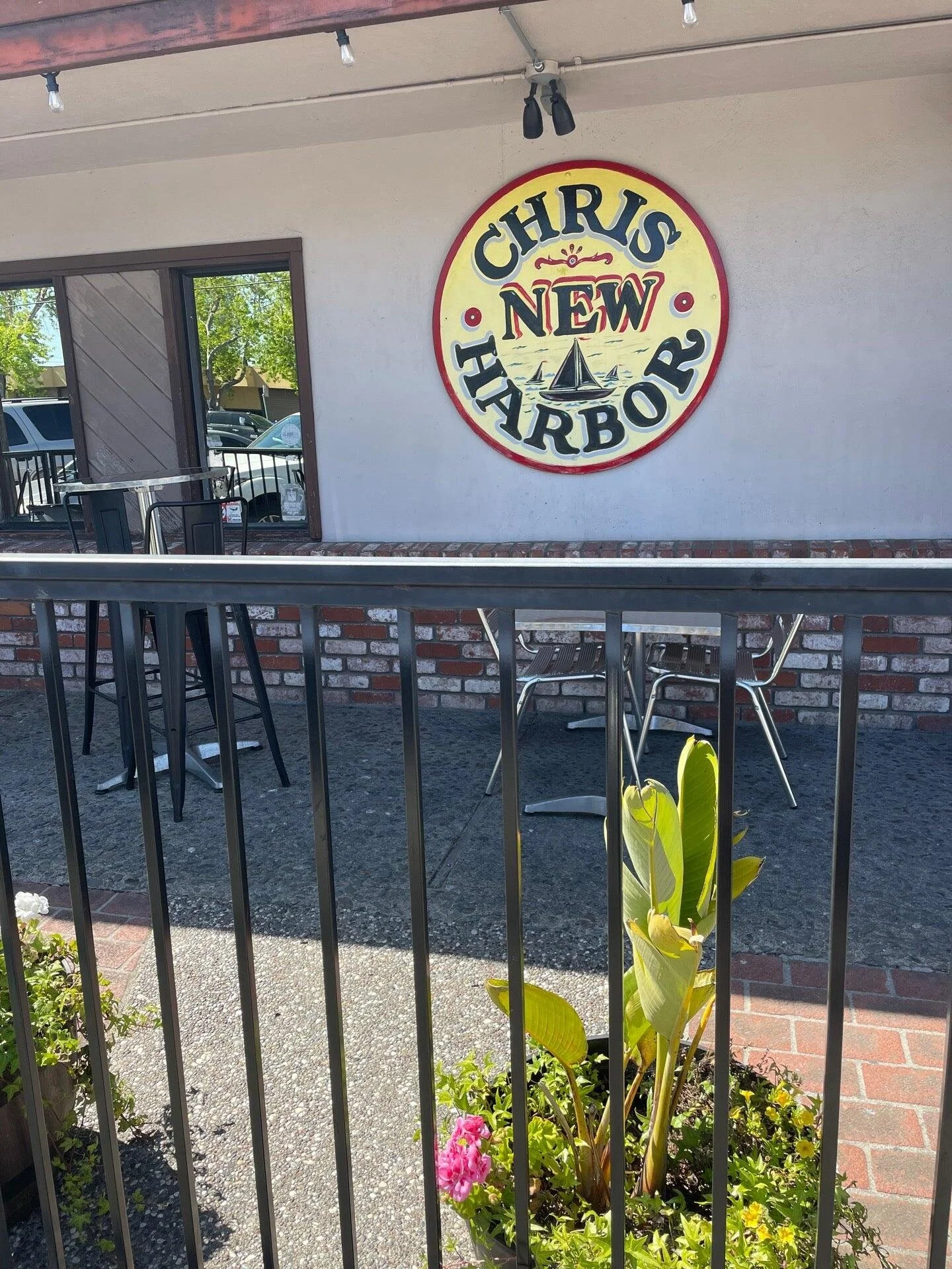 POP UP at chris new harbor bar