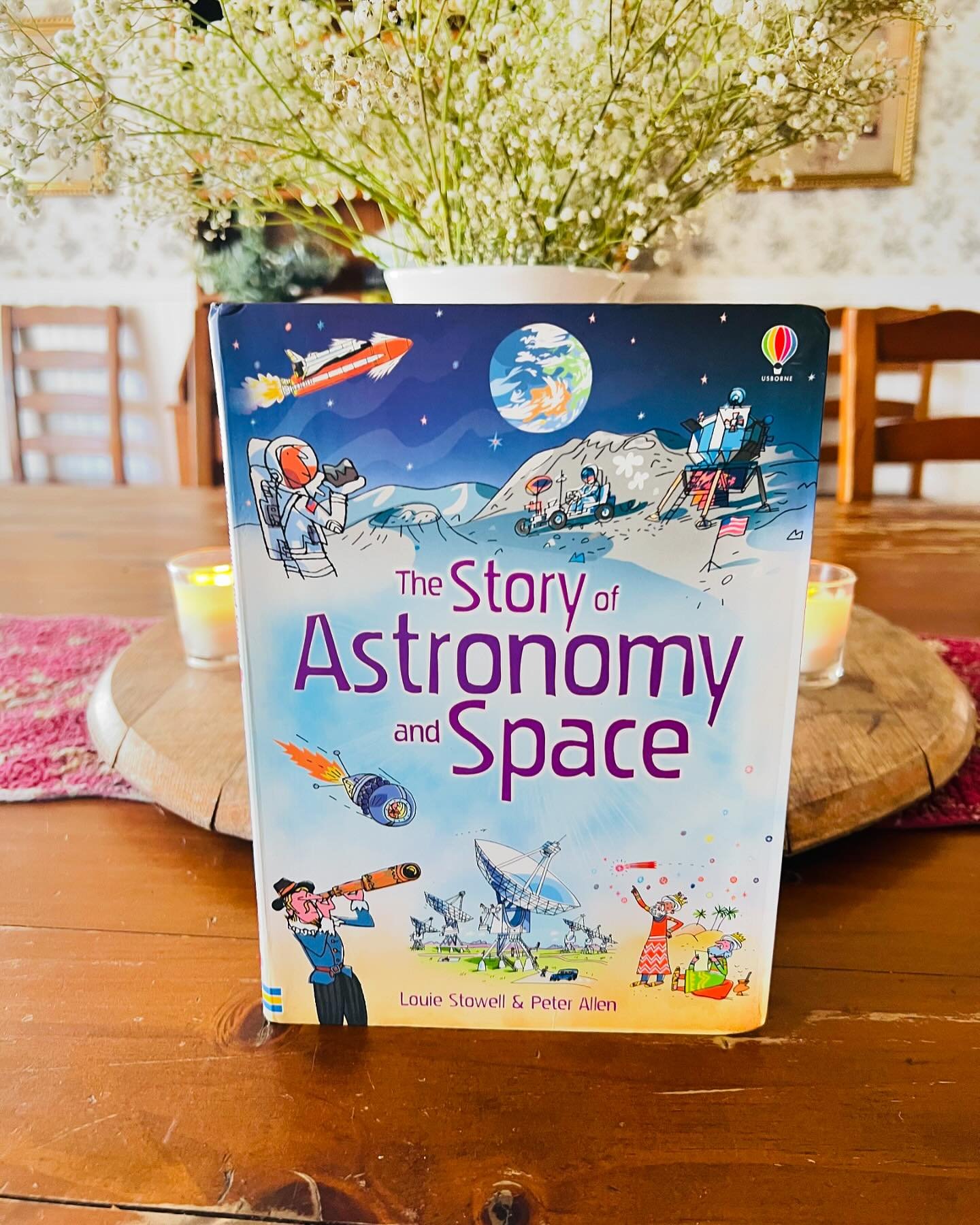 &ldquo;Usborne The Story of Anatomy and Space&rdquo;

&ldquo;Usborne The Story of Anatomy and Space&rdquo; by Louie Stowell &amp; Peter Allen, 2009

Paired with in-depth text and wonderful photos and comical illustrations, this is such a fun book for