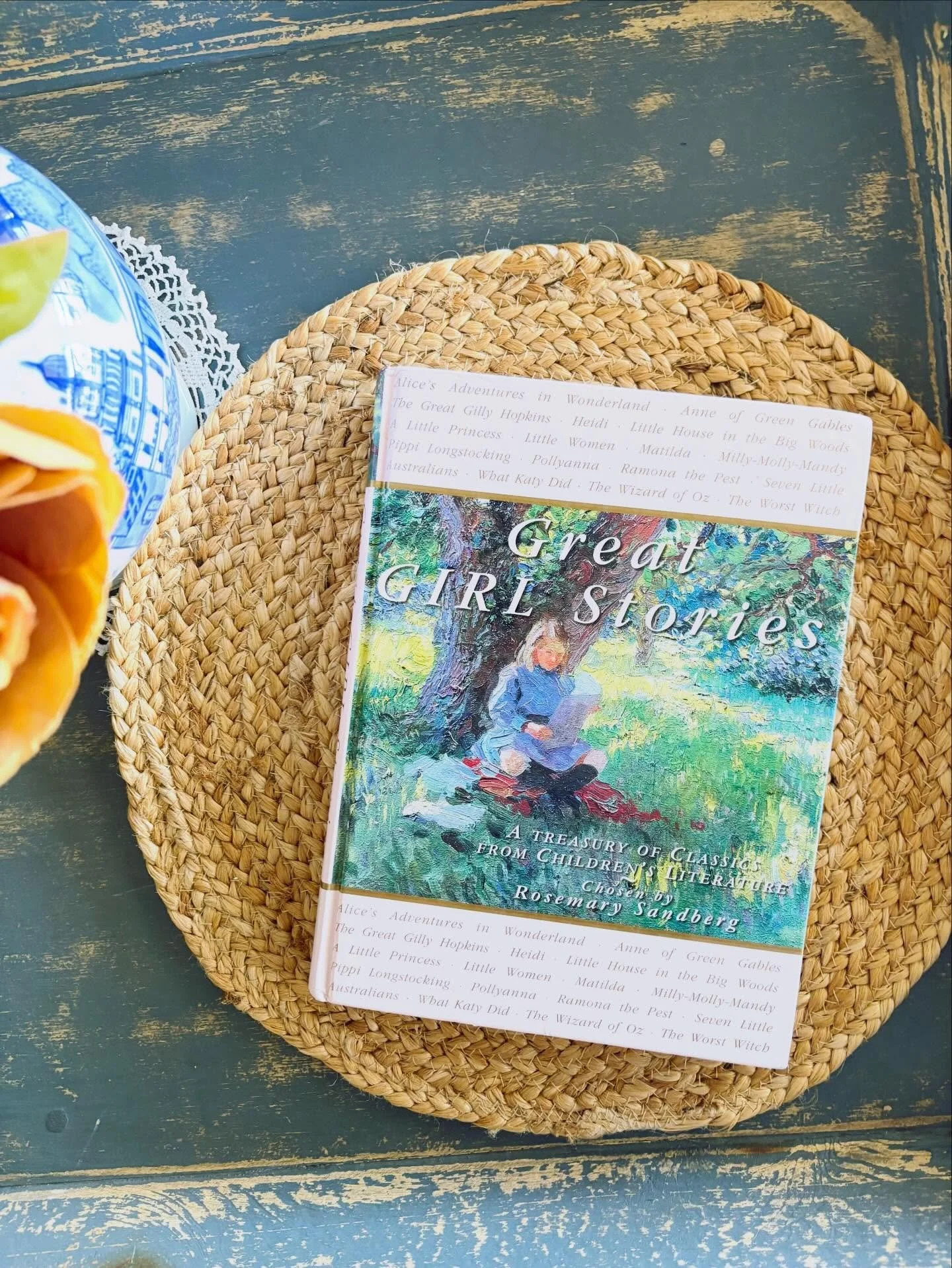 &ldquo;Great Girl Stories: A Treasury of Classics from Children&rsquo;s Literature&rdquo; chosen by Rosemary Sandberg, 1999

&ldquo;Bringing together all of the most popular girl characters from children&rsquo;s literature, this gorgeous anthology fe