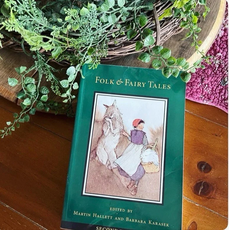 &ldquo;Folk &amp; Fairy Tales&rdquo; by Martin Hallet and Barbara Karasek, 1998

Beautiful!! This is wonderful anthology for those who love to study children&rsquo;s literature. All of the stories are grouped by theme.

Paperback, has some minor high