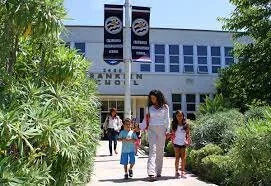 Lincoln Middle School Tour is Available for Prospective Families on March 14th at 9:00 am