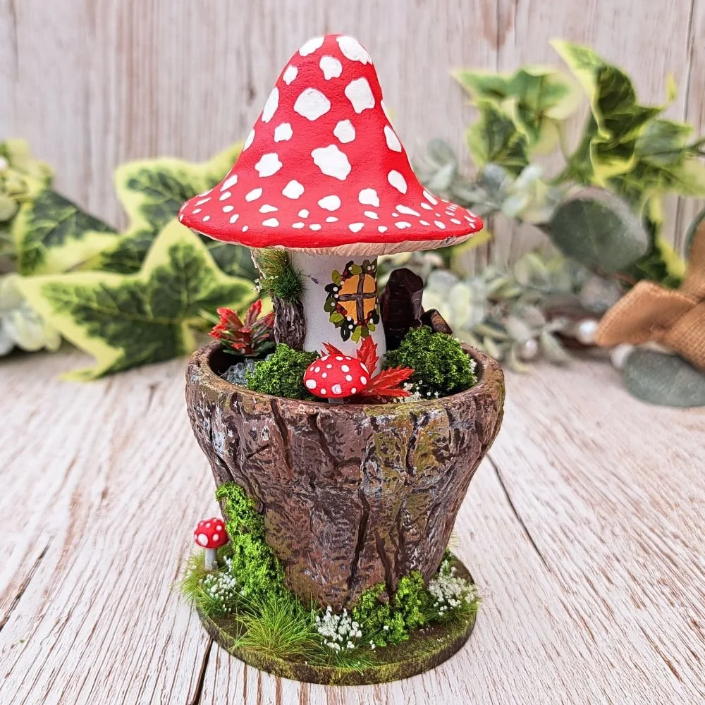 Potted Toadstool (3).jpg