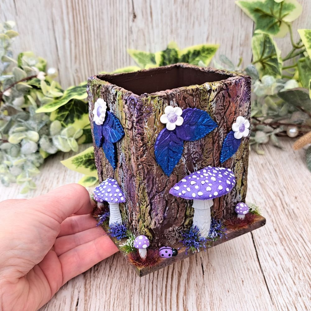Purple mushroom storage pen pot (2).jpg
