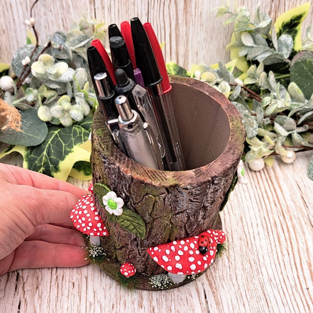 Red Mushroom Storage Pen Pot (2).jpg