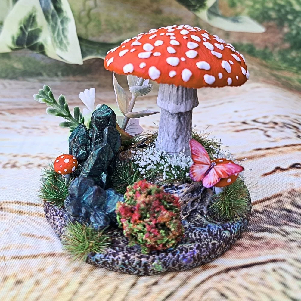Crystal Shroom Ruby (5).jpg
