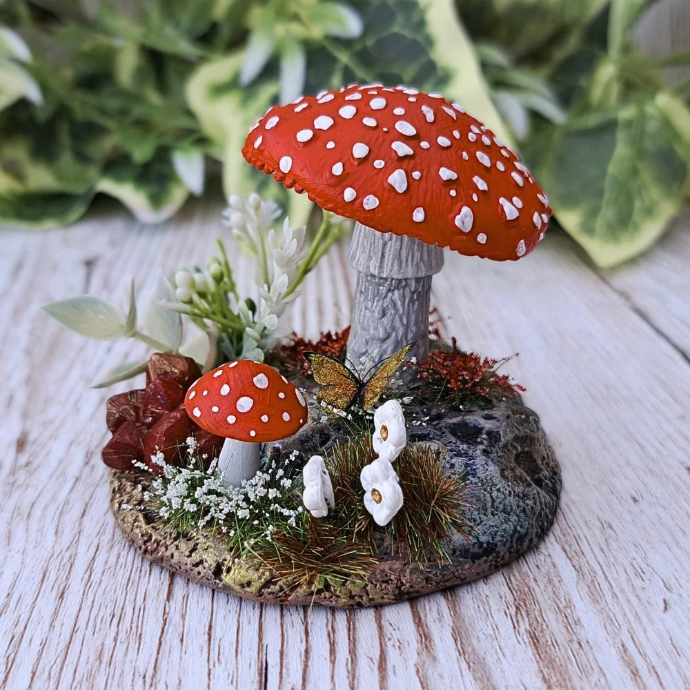 Crystal Shroom Scarlett (5).jpg