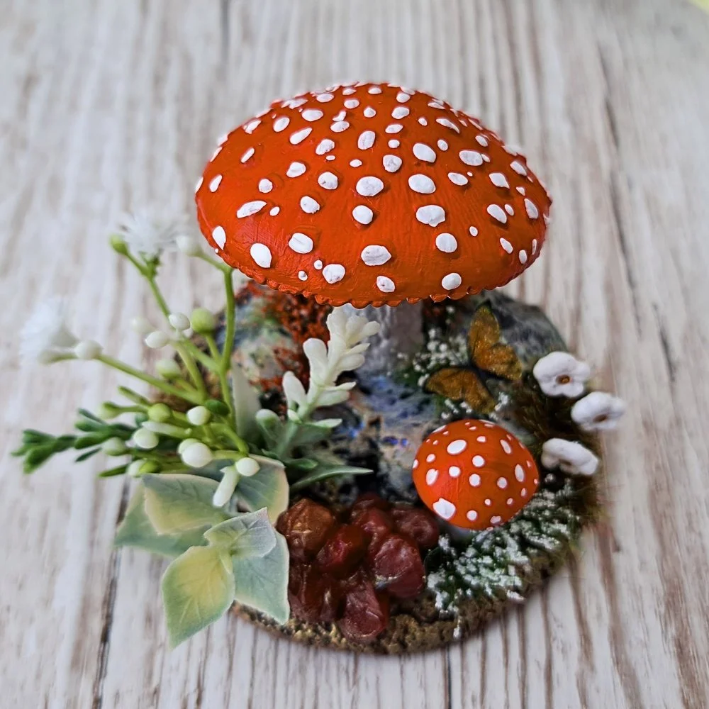 Crystal Shroom Scarlett (3).jpg