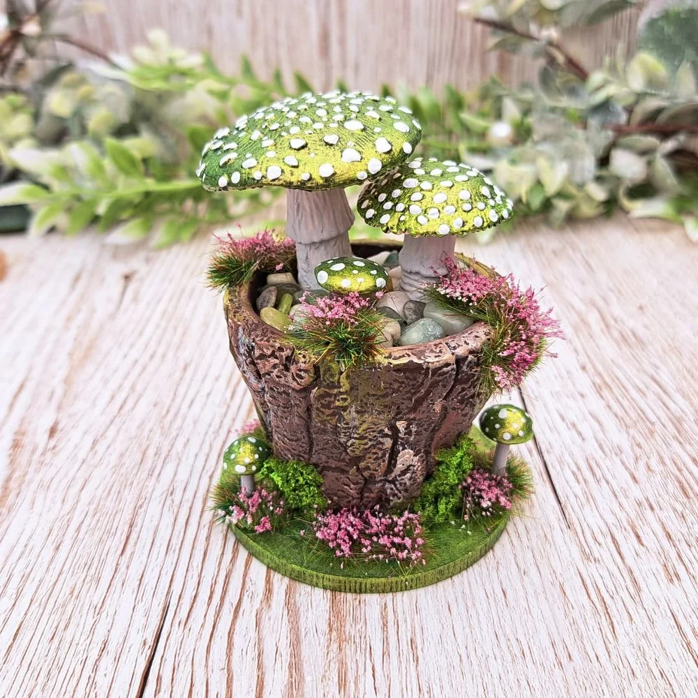 Mushroom Pot Shelf Ornament (3).jpg
