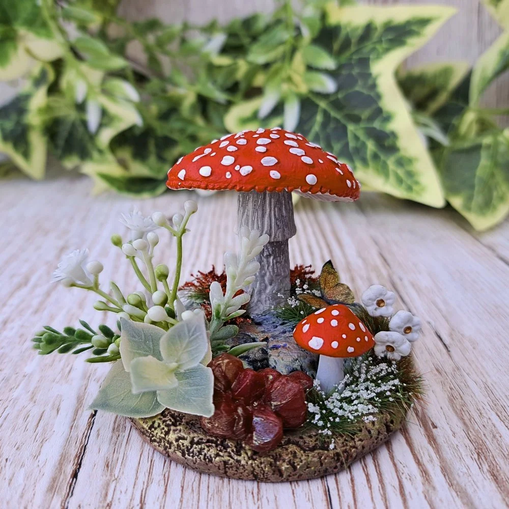 Crystal Shroom Scarlett (2).jpg