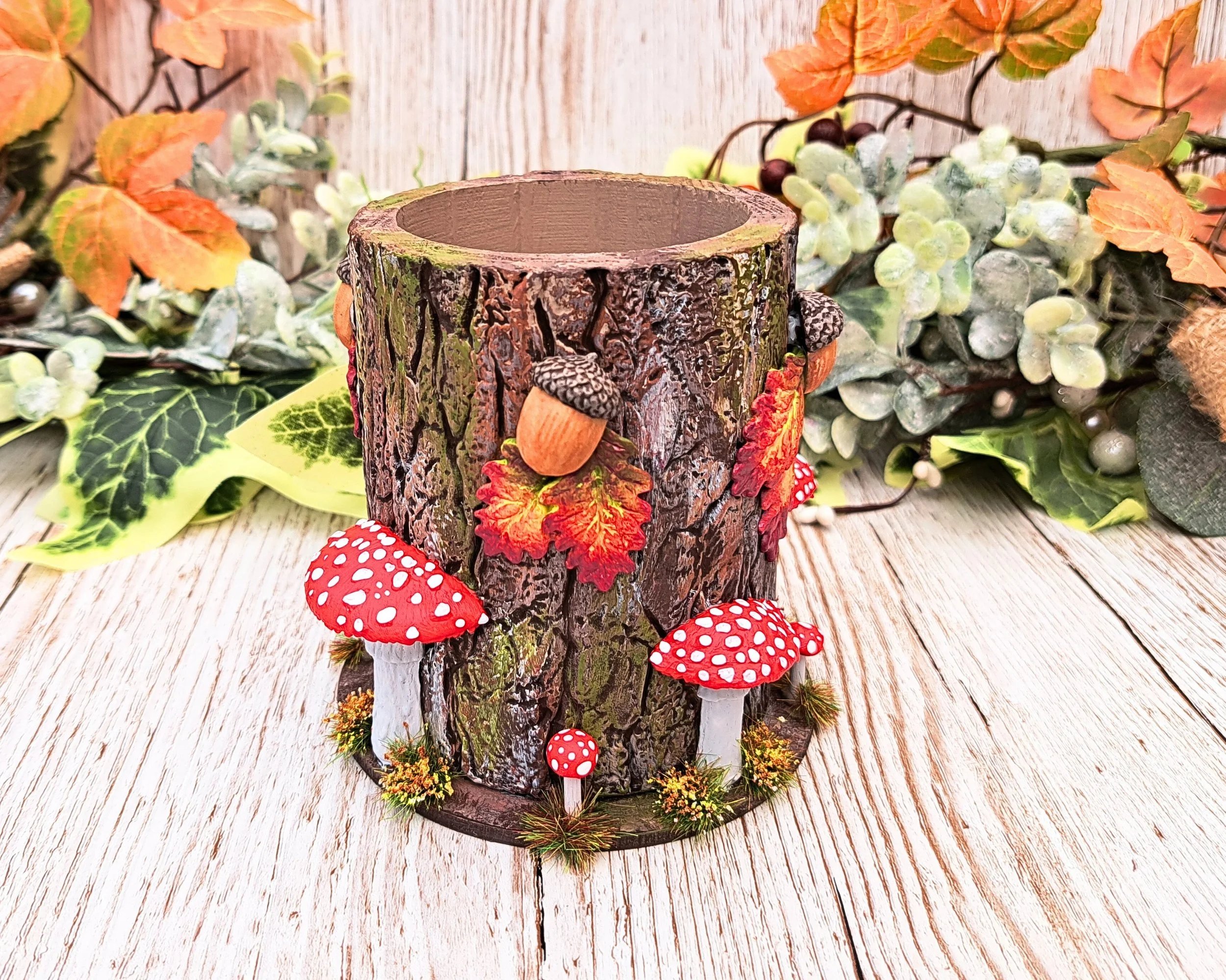 Autumn Mushroom Pen Pot (3).jpg