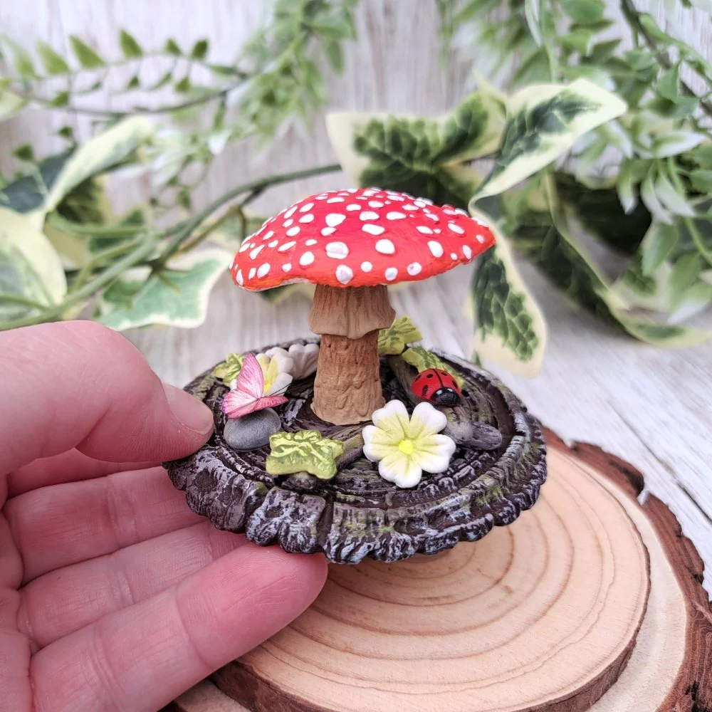 red shroom ladybird (5).jpg